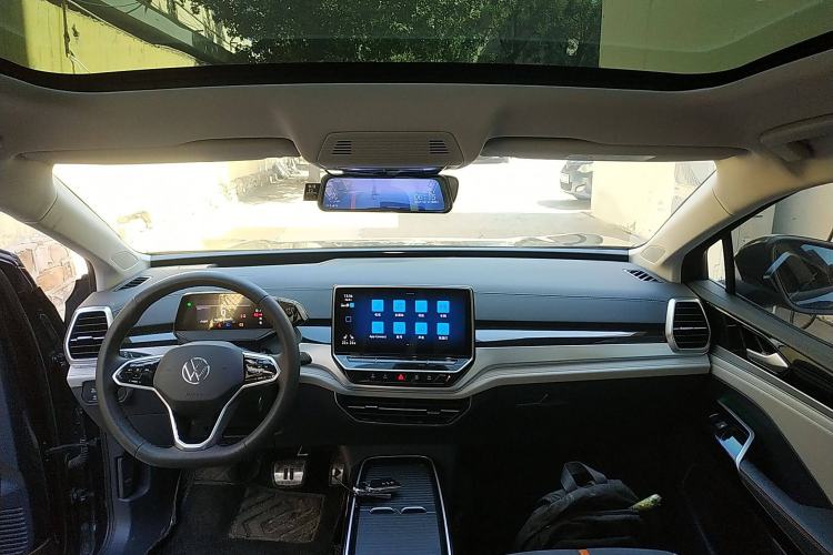 Used Volkswagen ID.6 CROZZ 2022 Long-Range PRO Edition Interior 2