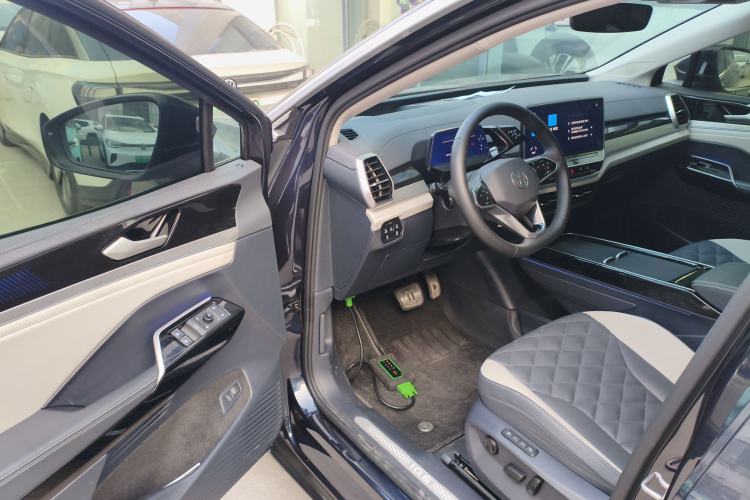 Used Volkswagen ID.6 CROZZ 2022 Long-Range PRO Edition Interior 3