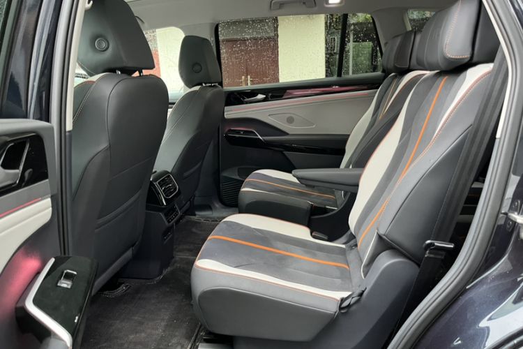 Used Volkswagen ID.6 CROZZ 2022 Long-Range PRO Edition Interior 3