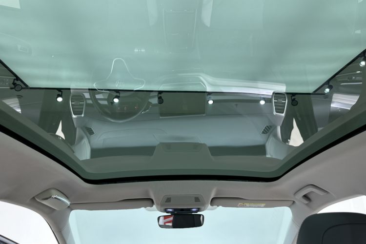 Used Volkswagen ID.6 CROZZ 2022 Standard Range PURE Edition Interior 3