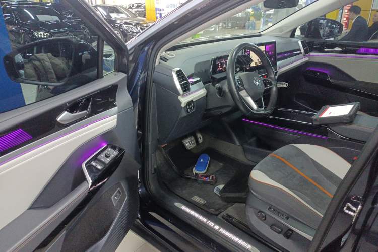 Used Volkswagen ID.6 CROZZ 2022 Long-Range PRO Edition Interior 3