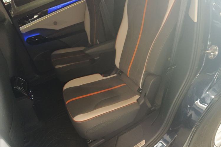 Used Volkswagen ID.6 CROZZ 2022 High-Performance PRIME Edition Interior 4