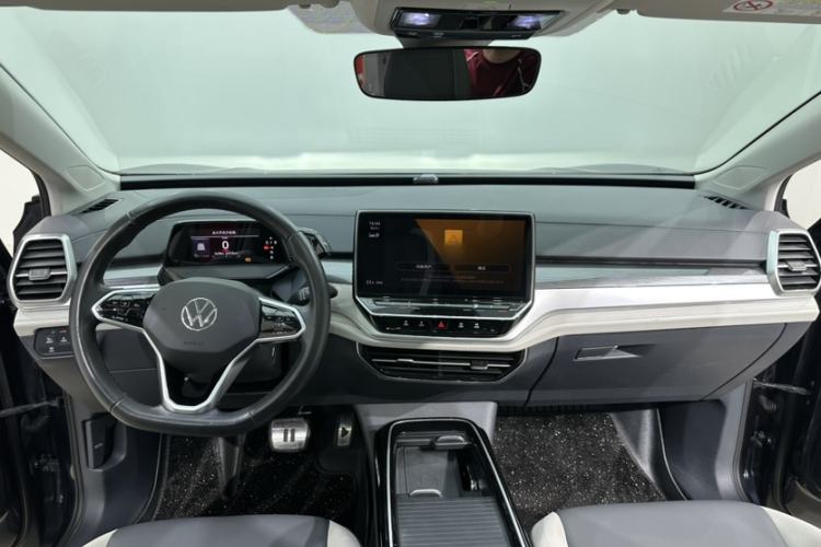 Used Volkswagen ID.6 CROZZ 2022 Standard Range PURE Edition Interior 4