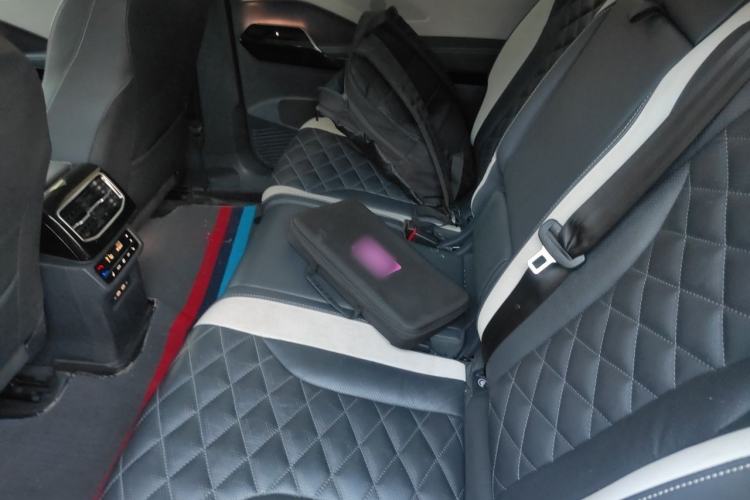 Used Volkswagen ID.6 CROZZ 2022 Long-Range PRO Edition Interior 4