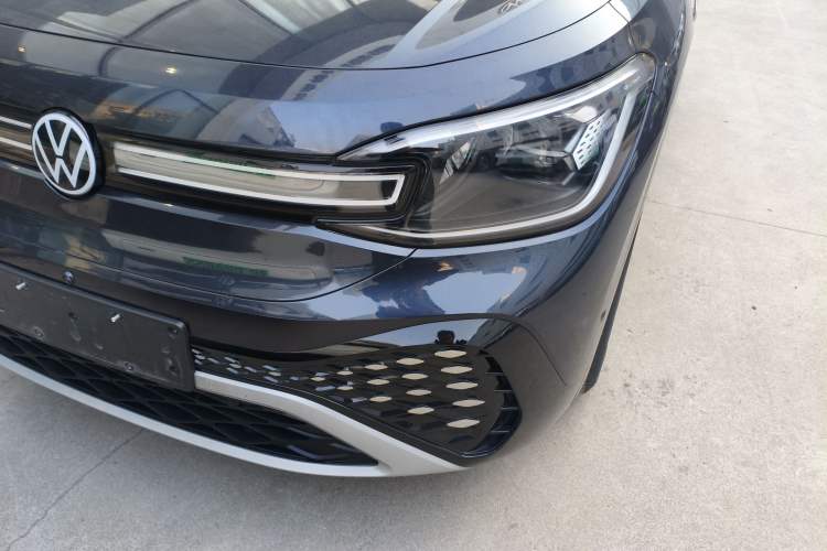 Used Volkswagen ID.6 CROZZ 2022 Long-Range PRO Edition Left Front Headlight