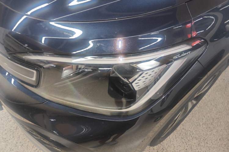 Used Volkswagen ID.6 CROZZ 2022 Long-Range PURE+ Edition Left Front Headlight