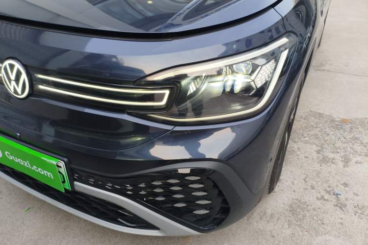 Used Volkswagen ID.6 CROZZ 2022 Long-Range PRO Edition Left Front Headlight