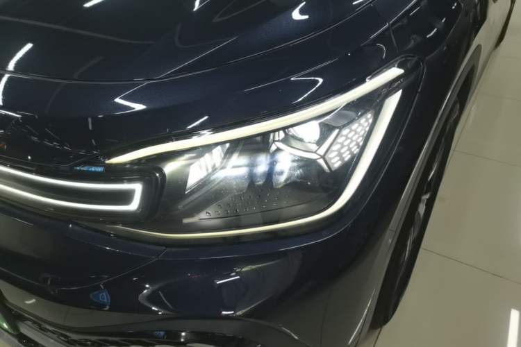 Used Volkswagen ID.6 CROZZ 2022 Standard Range PURE Edition Left Front Headlight