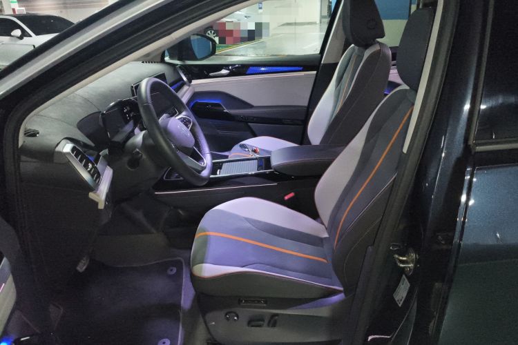 Used Volkswagen ID.6 CROZZ 2022 Long-Range PRO Edition Left Front Seat