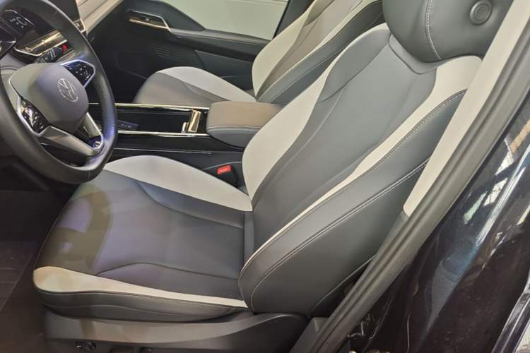 Used Volkswagen ID.6 CROZZ 2022 Standard Range PURE Edition Left Front Seat