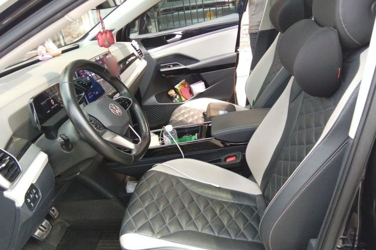 Used Volkswagen ID.6 CROZZ 2022 Long-Range PRO Edition Left Front Seat