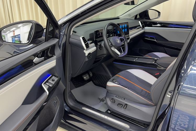 Used Volkswagen ID.6 CROZZ 2022 Long-Range PRO Edition Left Front Seat