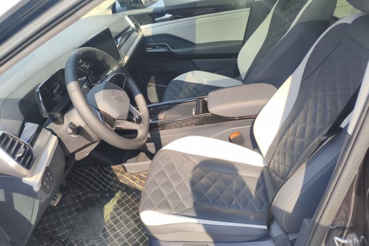 Used Volkswagen ID.6 CROZZ 2022 Long-Range PRO Edition Left Front Seat