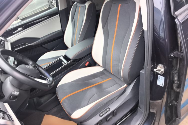 Used Volkswagen ID.6 CROZZ 2022 Long-Range PRO Edition Left Front Seat