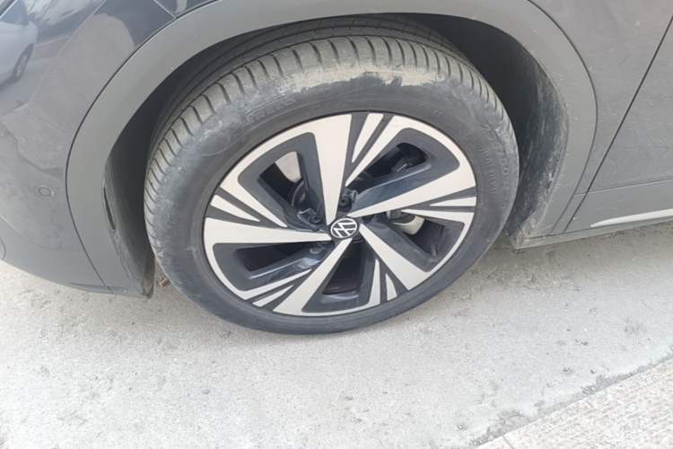 Used Volkswagen ID.6 CROZZ 2022 Long-Range PRO Edition Left Front Wheel Hub