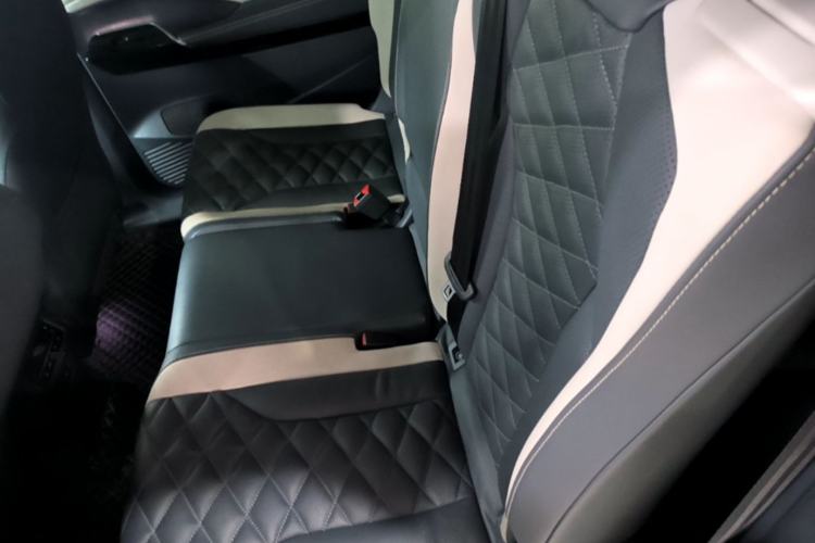 Used Volkswagen ID.6 CROZZ 2022 Long-Range PRO Edition Left Rear Seat