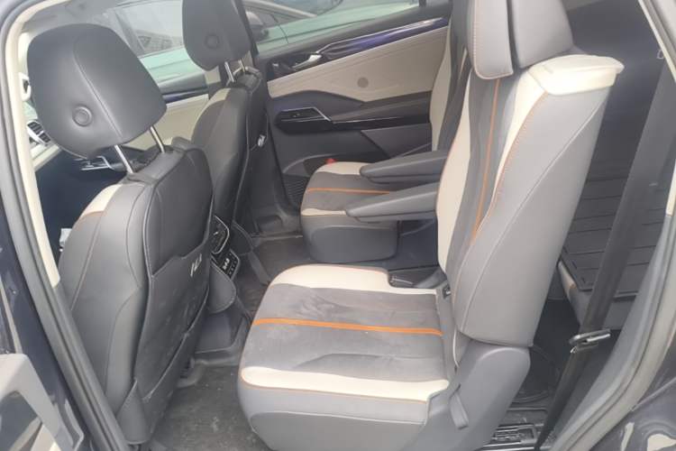 Used Volkswagen ID.6 CROZZ 2022 Long-Range PRO Edition Left Rear Seat