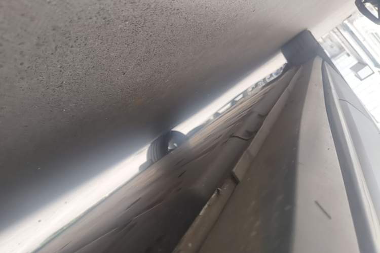 Used Volkswagen ID.6 CROZZ 2022 Long-Range PRO Edition Left Side Sill