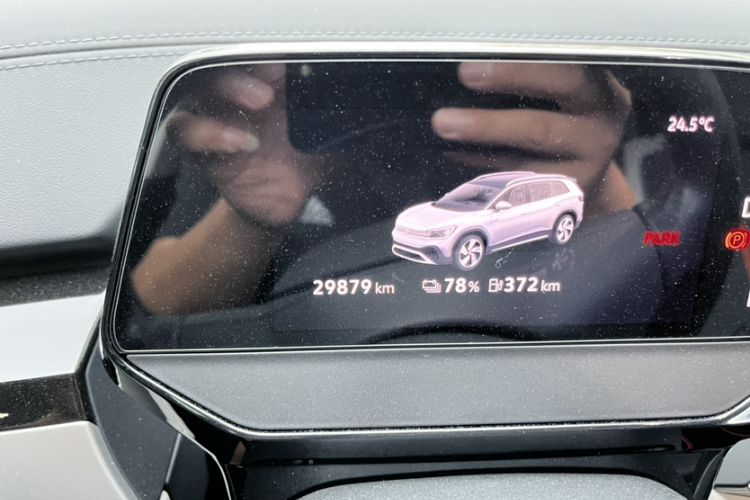 Used Volkswagen ID.6 CROZZ 2022 Long-Range PRO Edition Odometer Close Up