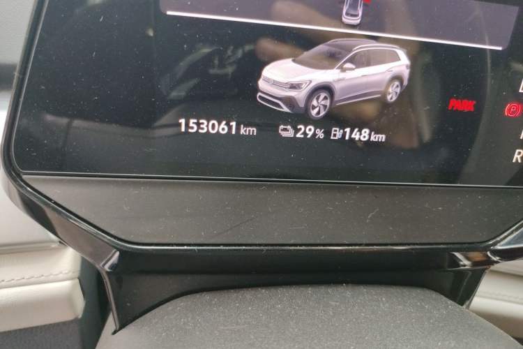 Used Volkswagen ID.6 CROZZ 2022 Long-Range PURE+ Edition Odometer Close Up
