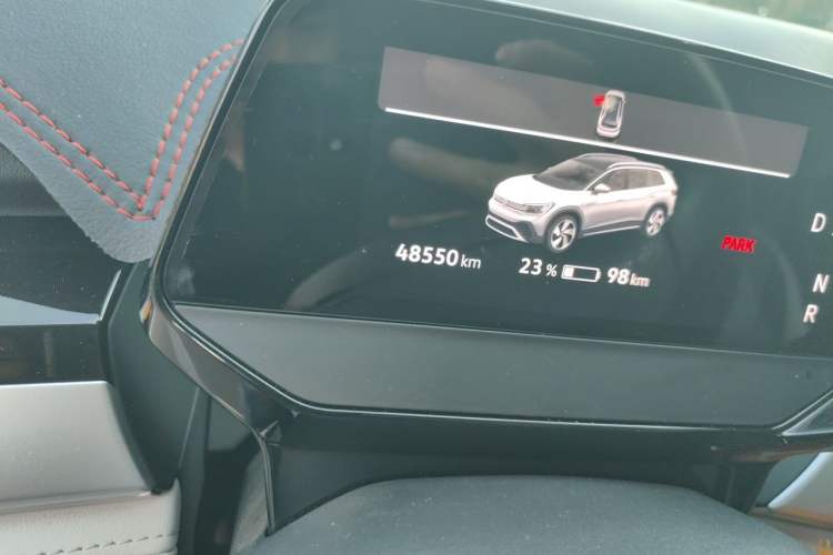 Used Volkswagen ID.6 CROZZ 2022 Long-Range PRO Edition Odometer Close Up