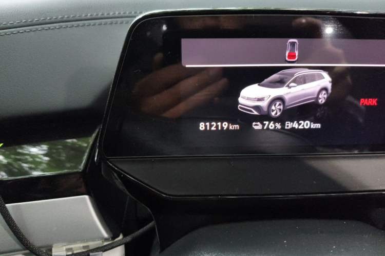 Used Volkswagen ID.6 CROZZ 2022 Long-Range PRO Edition Odometer Close Up