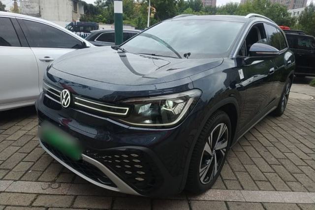 Ojetý Volkswagen ID.6 CROZZ 2022 Long-Range PRO Edition