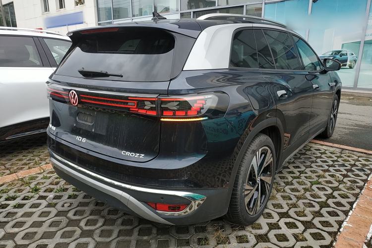 Used Volkswagen ID.6 CROZZ 2022 Long-Range PRO Edition Rear Right 45 Deg