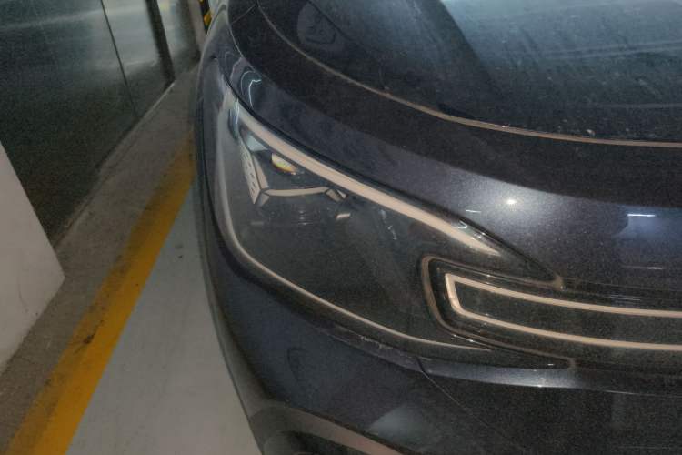 Used Volkswagen ID.6 CROZZ 2022 Long-Range PRO Edition Right Front Headlight