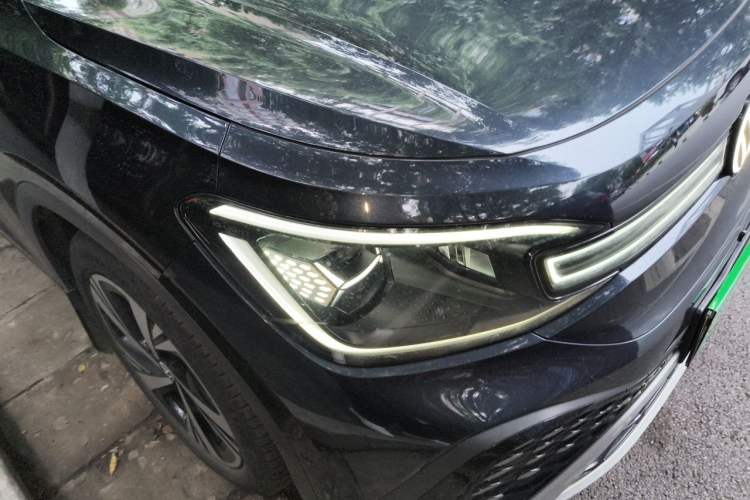 Used Volkswagen ID.6 CROZZ 2022 Long-Range PRO Edition Right Front Headlight