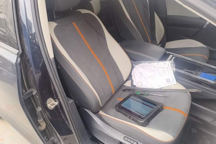 Used Volkswagen ID.6 CROZZ 2022 Long-Range PRO Edition Right Front Seat