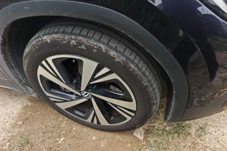 Used Volkswagen ID.6 CROZZ 2022 Long-Range PRO Edition Right Front Wheel Hub