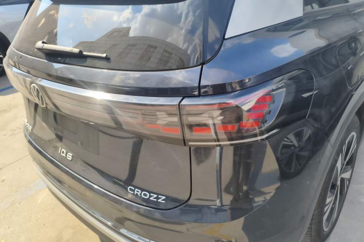 Used Volkswagen ID.6 CROZZ 2022 Long-Range PRO Edition Right Rear Taillight