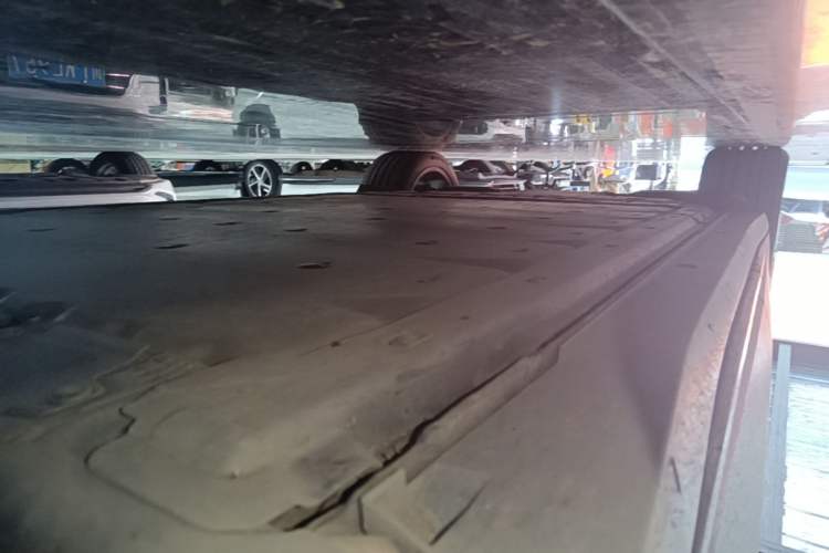 Used Volkswagen ID.6 CROZZ 2022 Long-Range PRO Edition Right Side Sill
