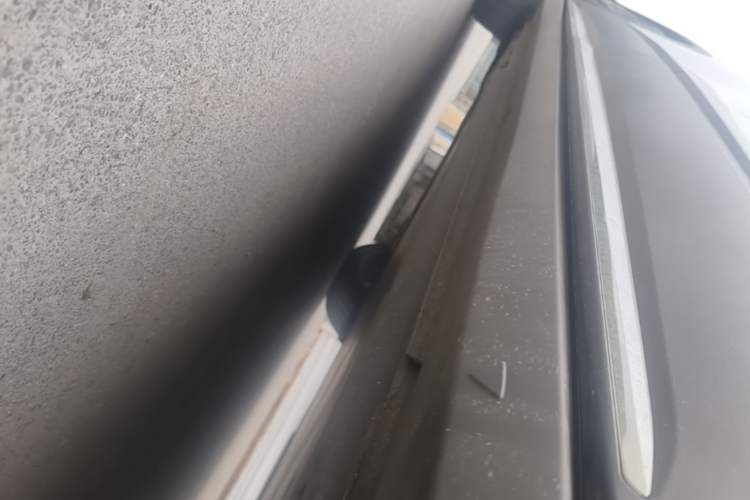 Used Volkswagen ID.6 CROZZ 2022 Long-Range PRO Edition Right Side Sill
