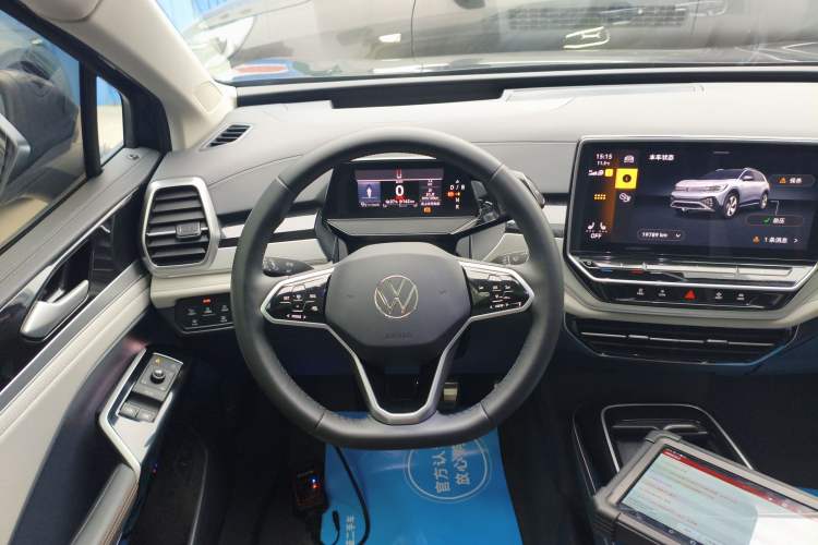 Used Volkswagen ID.6 CROZZ 2022 Long-Range PRO Edition Steering Wheel