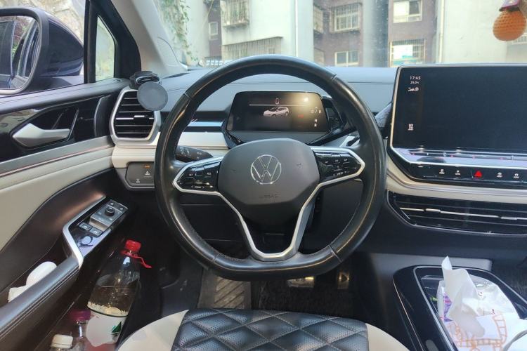 Used Volkswagen ID.6 CROZZ 2022 Long-Range PRO Edition Steering Wheel