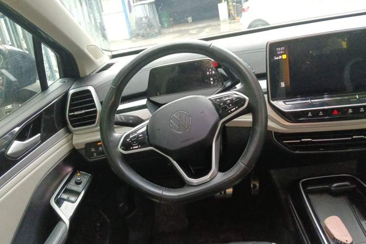 Used Volkswagen ID.6 CROZZ 2022 Long-Range PRO Edition Steering Wheel