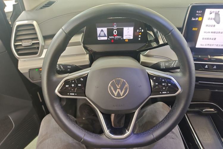 Used Volkswagen ID.6 CROZZ 2022 Standard Range PURE Edition Steering Wheel
