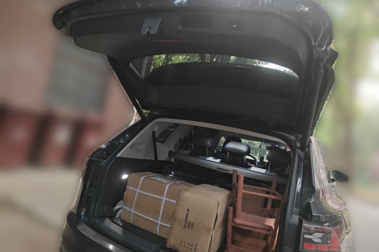 Used Volkswagen ID.6 CROZZ 2022 Long-Range PRO Edition Trunk