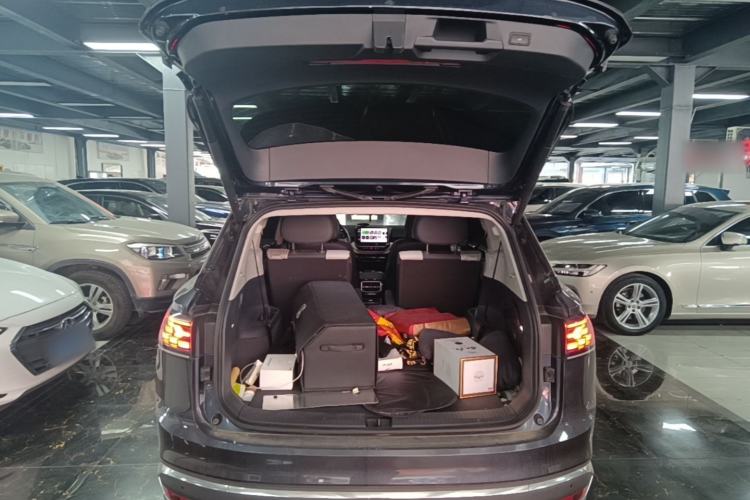 Used Volkswagen ID.6 CROZZ 2022 Long-Range PRO Edition Trunk