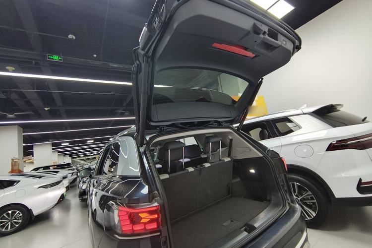 Used Volkswagen ID.6 CROZZ 2022 Long-Range PRO Edition Trunk