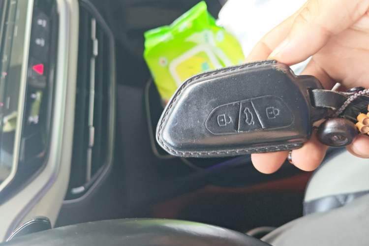 Used Volkswagen ID.6 CROZZ 2022 Long-Range PRO Edition Vehicle Key