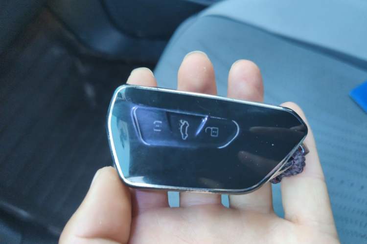 Used Volkswagen ID.6 CROZZ 2022 Long-Range PRO Edition Vehicle Key