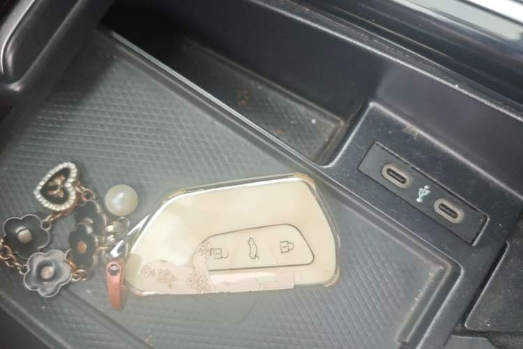 Used Volkswagen ID.6 CROZZ 2022 Long-Range Lite PRO Edition Vehicle Key