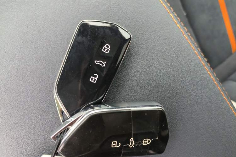 Used Volkswagen ID.6 CROZZ 2022 Long-Range PRO Edition Vehicle Key