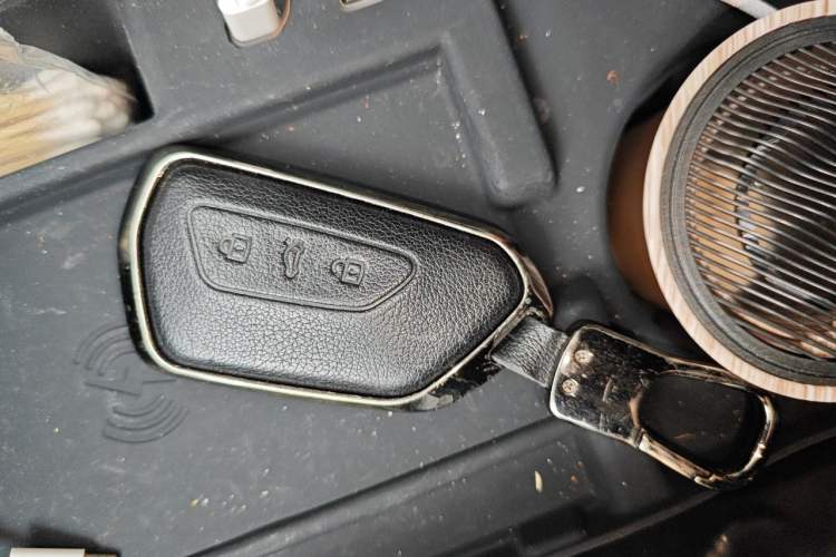 Used Volkswagen ID.6 CROZZ 2022 Long-Range Lite PRO Edition Vehicle Key