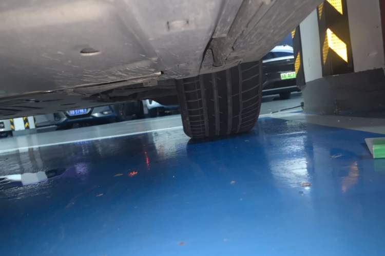 Used Volkswagen ID.6 CROZZ 2022 Long-Range PRO Edition Chassis Rear Left