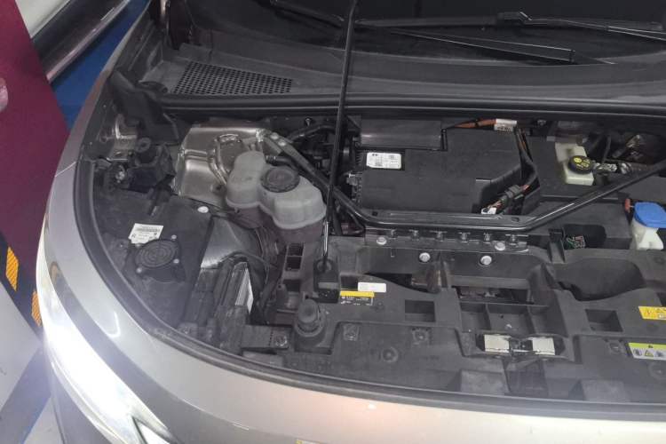 Used Volkswagen ID.6 CROZZ 2022 Long-Range PRO Edition Engine Bay Right