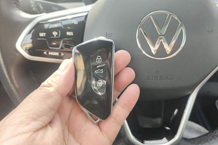 Used Volkswagen ID.6 CROZZ 2022 Long-Range PRO Edition Interior 1
